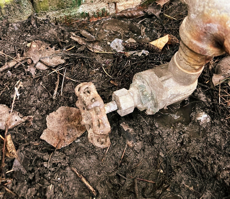 leaking pipe